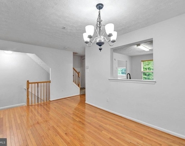 2406 Lemontree Lane - Photo Thumbnail 10