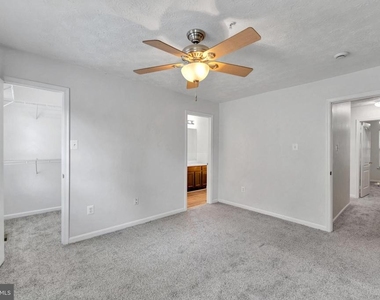 2406 Lemontree Lane - Photo Thumbnail 28