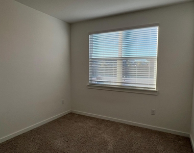 14213 Cantarra Dr - Photo Thumbnail 15