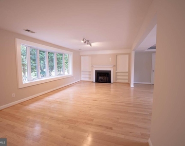 10805 Glen Road - Photo Thumbnail 15