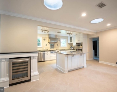 10805 Glen Road - Photo Thumbnail 21