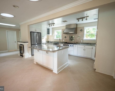 10805 Glen Road - Photo Thumbnail 20