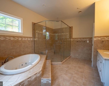 10805 Glen Road - Photo Thumbnail 30