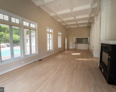10805 Glen Road - Photo Thumbnail 17