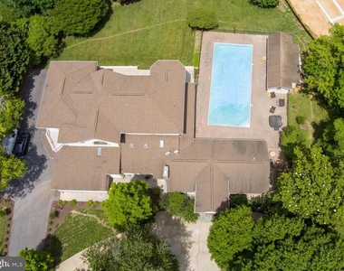 10805 Glen Road - Photo Thumbnail 11