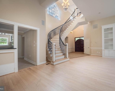 10805 Glen Road - Photo Thumbnail 24