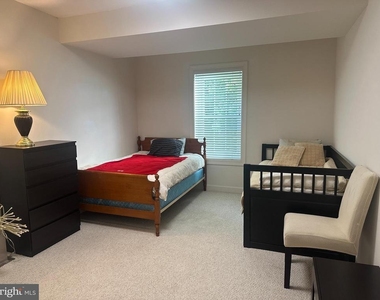 7505 Redland Park Place - Photo Thumbnail 8