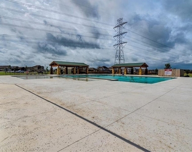 6513 Folsom Ave - Photo Thumbnail 37