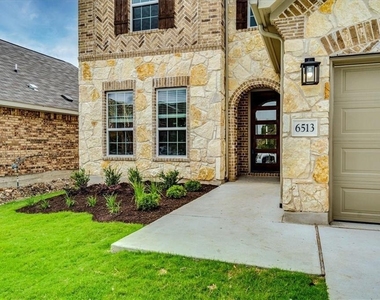 6513 Folsom Ave - Photo Thumbnail 1