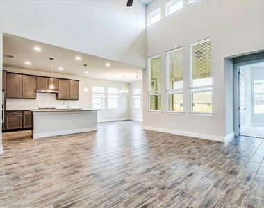 6513 Folsom Ave - Photo Thumbnail 8