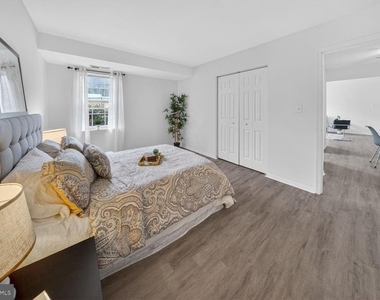 868 College Parkway - Photo Thumbnail 12