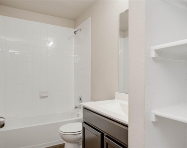 2908 Tilmon Ln - Photo Thumbnail 13