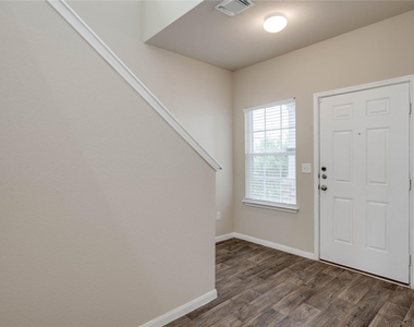 2908 Tilmon Ln - Photo Thumbnail 12