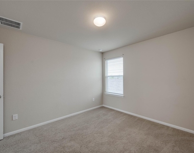 2908 Tilmon Ln - Photo Thumbnail 23