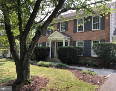 991 Farm Haven Drive - Photo Thumbnail 2