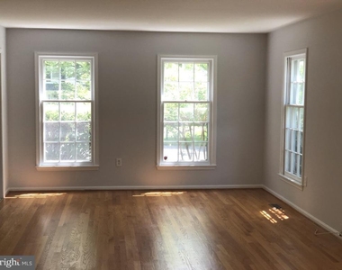 991 Farm Haven Drive - Photo Thumbnail 7