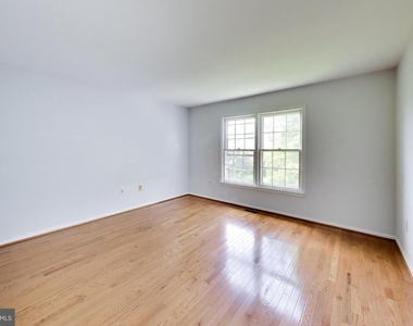 991 Farm Haven Drive - Photo Thumbnail 32