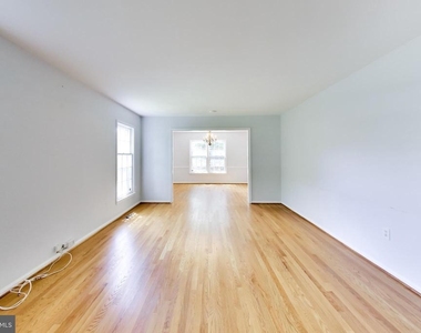 991 Farm Haven Drive - Photo Thumbnail 7