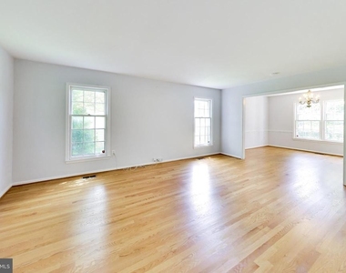 991 Farm Haven Drive - Photo Thumbnail 6