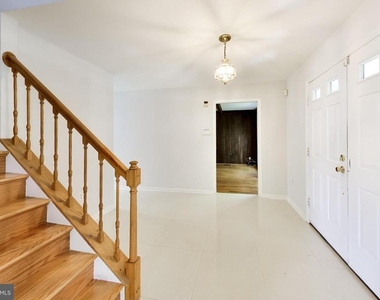 991 Farm Haven Drive - Photo Thumbnail 5