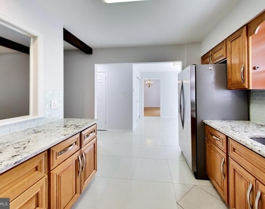 991 Farm Haven Drive - Photo Thumbnail 14