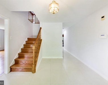 991 Farm Haven Drive - Photo Thumbnail 3