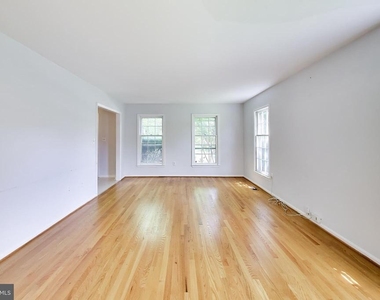 991 Farm Haven Drive - Photo Thumbnail 8