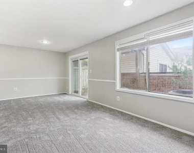 9861 Lake Shore Drive - Photo Thumbnail 24