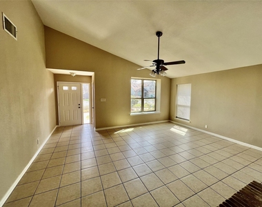 1101 Forest Oaks Path - Photo Thumbnail 2