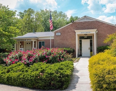 10648 Montrose Avenue - Photo Thumbnail 14
