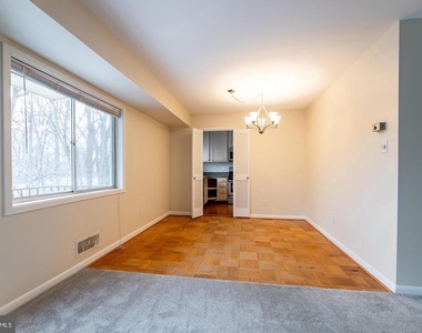 10648 Montrose Avenue - Photo Thumbnail 3