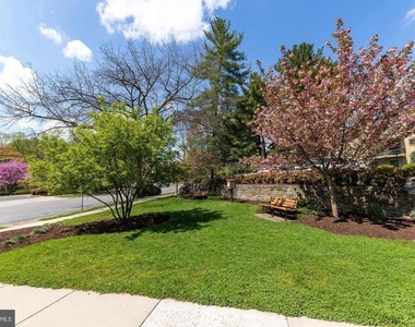 10648 Montrose Avenue - Photo Thumbnail 12