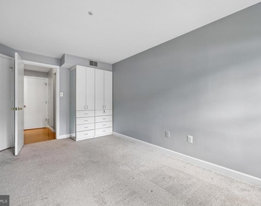 7919 Foxcrest Court - Photo Thumbnail 27