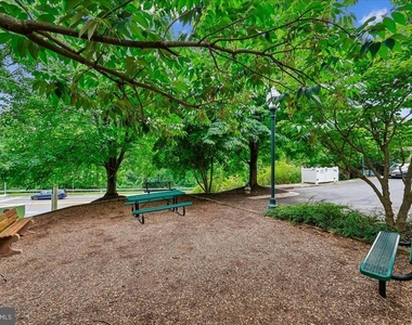 7919 Foxcrest Court - Photo Thumbnail 37