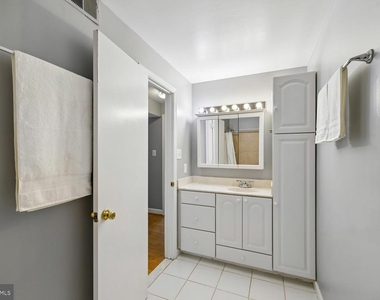 7919 Foxcrest Court - Photo Thumbnail 34