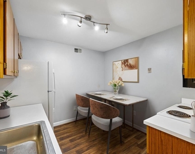 7919 Foxcrest Court - Photo Thumbnail 42