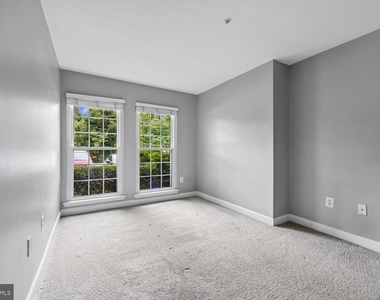 7919 Foxcrest Court - Photo Thumbnail 24