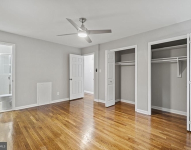 1110 Chiswell Lane - Photo Thumbnail 12