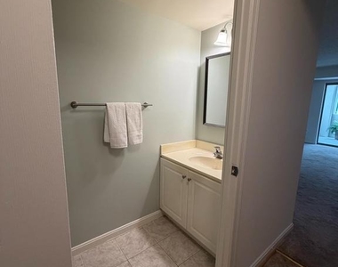 14809 Pennfield Circle - Photo Thumbnail 4