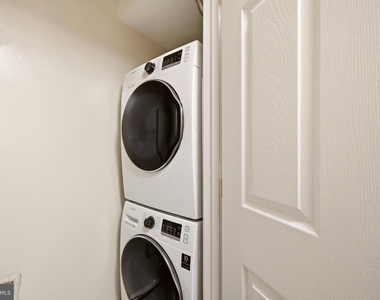 2505 Mcveary Court - Photo Thumbnail 10