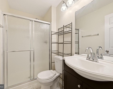 2505 Mcveary Court - Photo Thumbnail 17