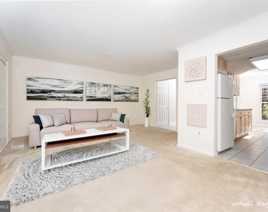 6705 Surreywood Lane - Photo Thumbnail 5