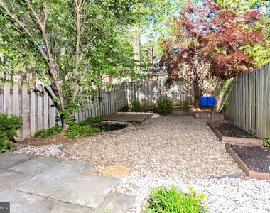 6705 Surreywood Lane - Photo Thumbnail 8