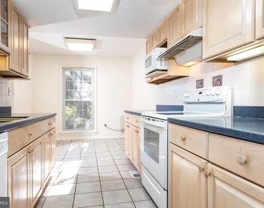 6705 Surreywood Lane - Photo Thumbnail 3