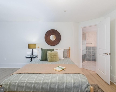 9715 Singleton Drive - Photo Thumbnail 30