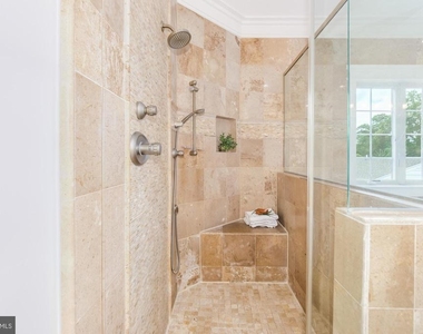9715 Singleton Drive - Photo Thumbnail 20