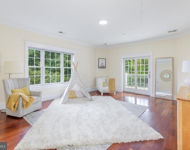 9715 Singleton Drive - Photo Thumbnail 23