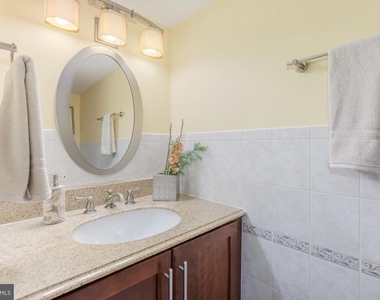 9715 Singleton Drive - Photo Thumbnail 33