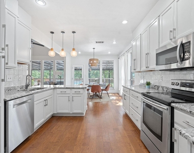 222 Primrose Dr - Photo Thumbnail 14