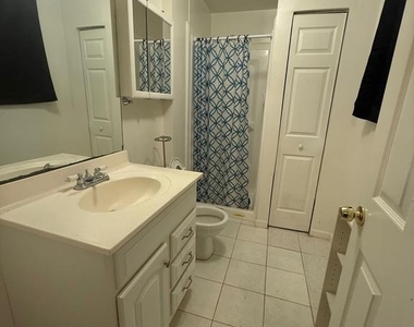 118 Middle Point Court - Photo Thumbnail 26